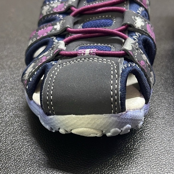 Apakowa Kids Girl Soft Sole Closed Toe Sandals SIZE 29 - Picture 8 of 13